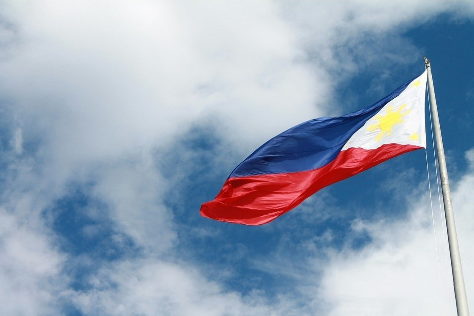 Philippines Bans Refillable Vape Pods in Response to Drug Panic