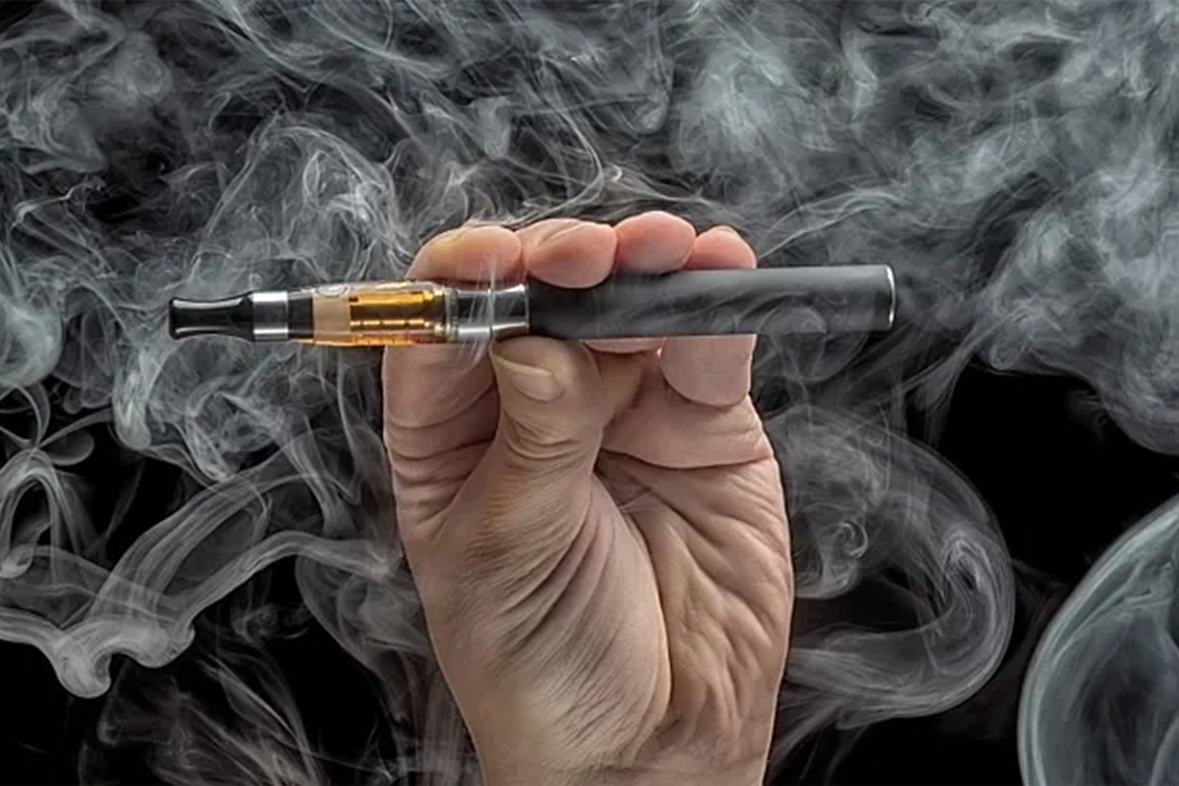 Vietnam Introduces Penalties for E-cigarettes